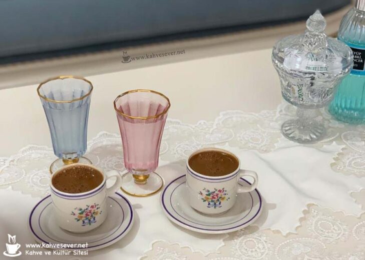 Türk kahvesi, Turkish coffee, kahve sunumu, kahve, coffee, Turkish coffee