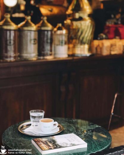 kahve ve kitap