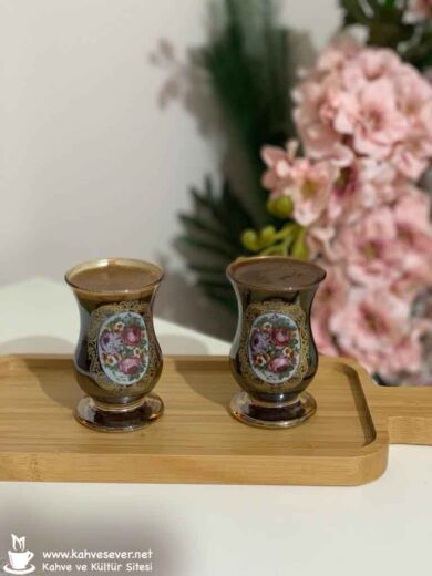 Süvari kahve ve çiçek