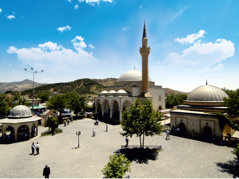 Veysel karani türbesi